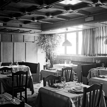 Alpino Hotel Cuasso Al Monte