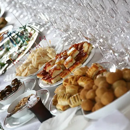 Alpino Hotel