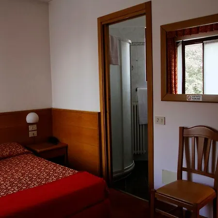 Hotel Alpino 3*