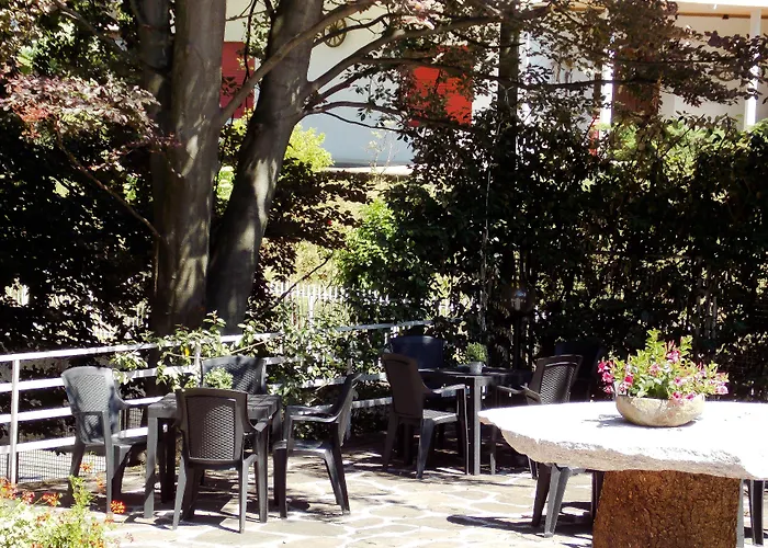 Alpino Hotel