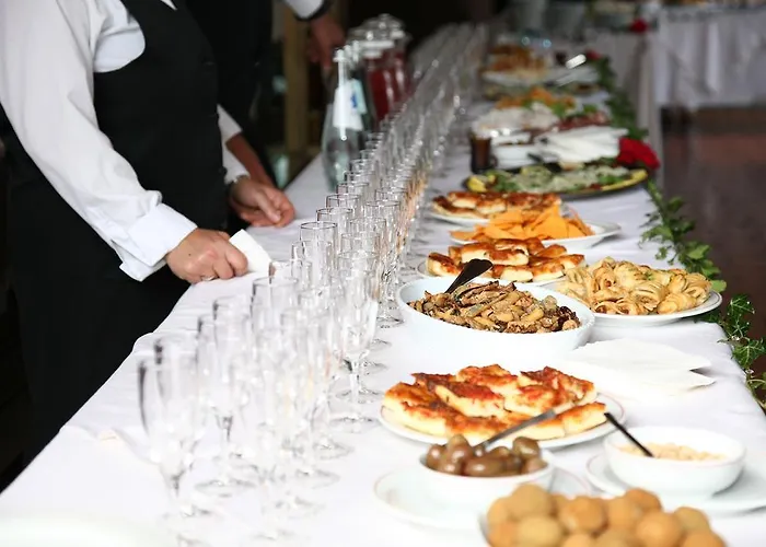 Alpino Hotel Cuasso Al Monte